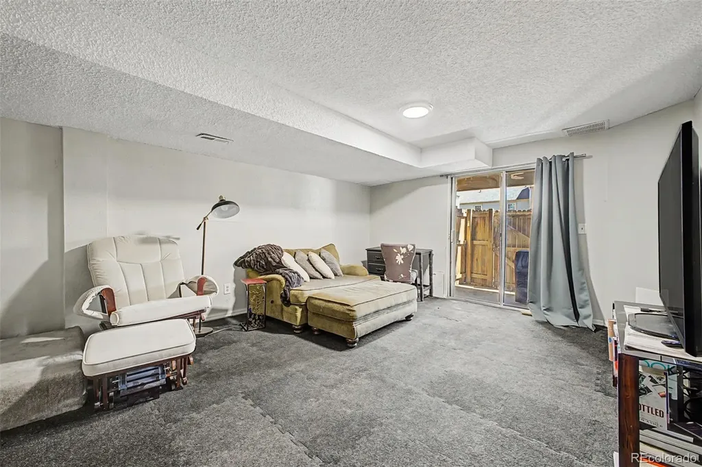 6708 S Holland Way Littleton CO 80128