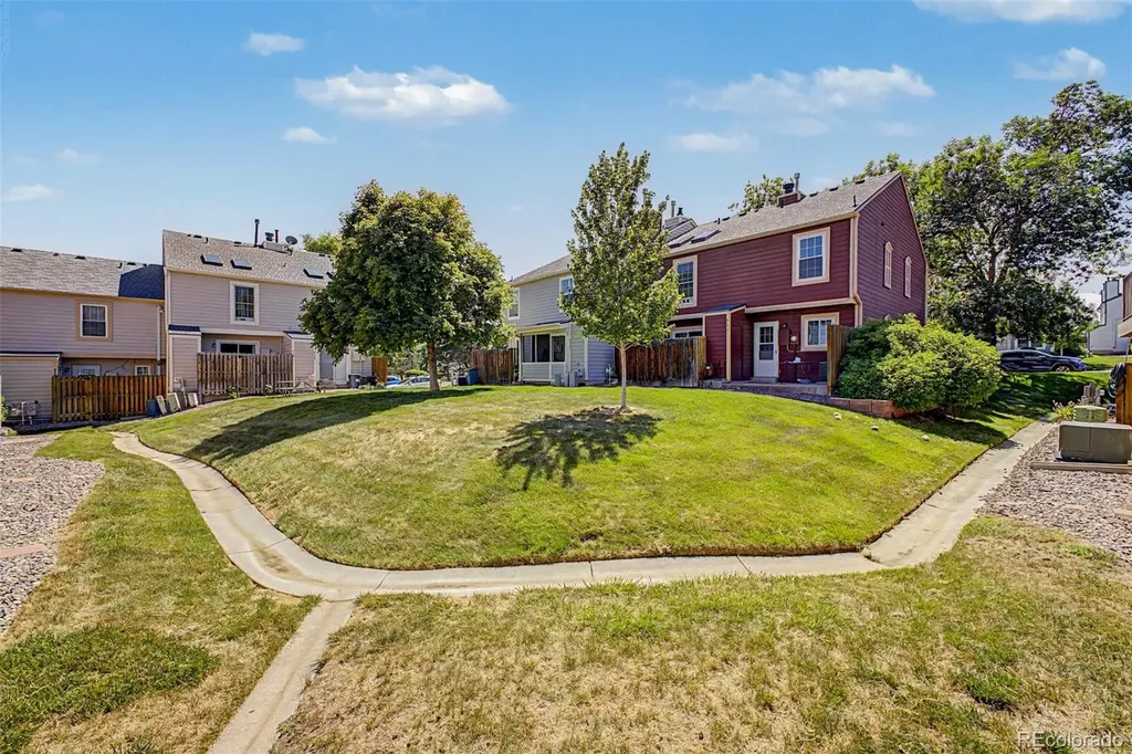 6708 S Holland Way Littleton CO 80128