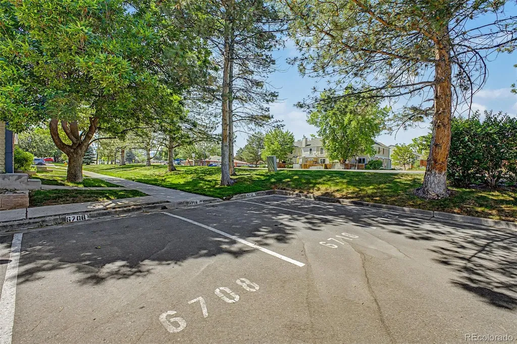 6708 S Holland Way Littleton CO 80128