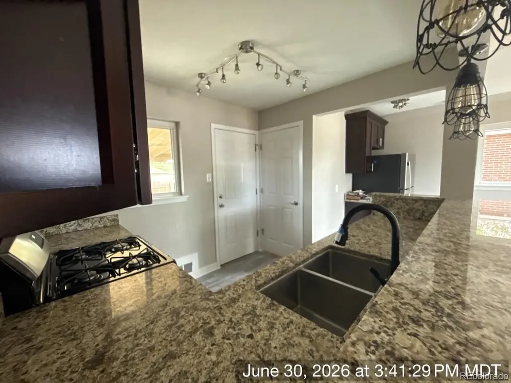 3290 Magnolia Street Denver CO 80207