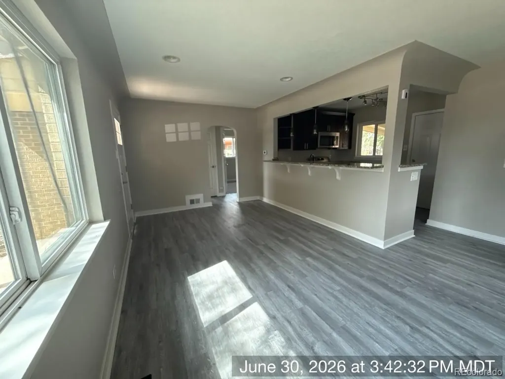 3290 Magnolia Street Denver CO 80207