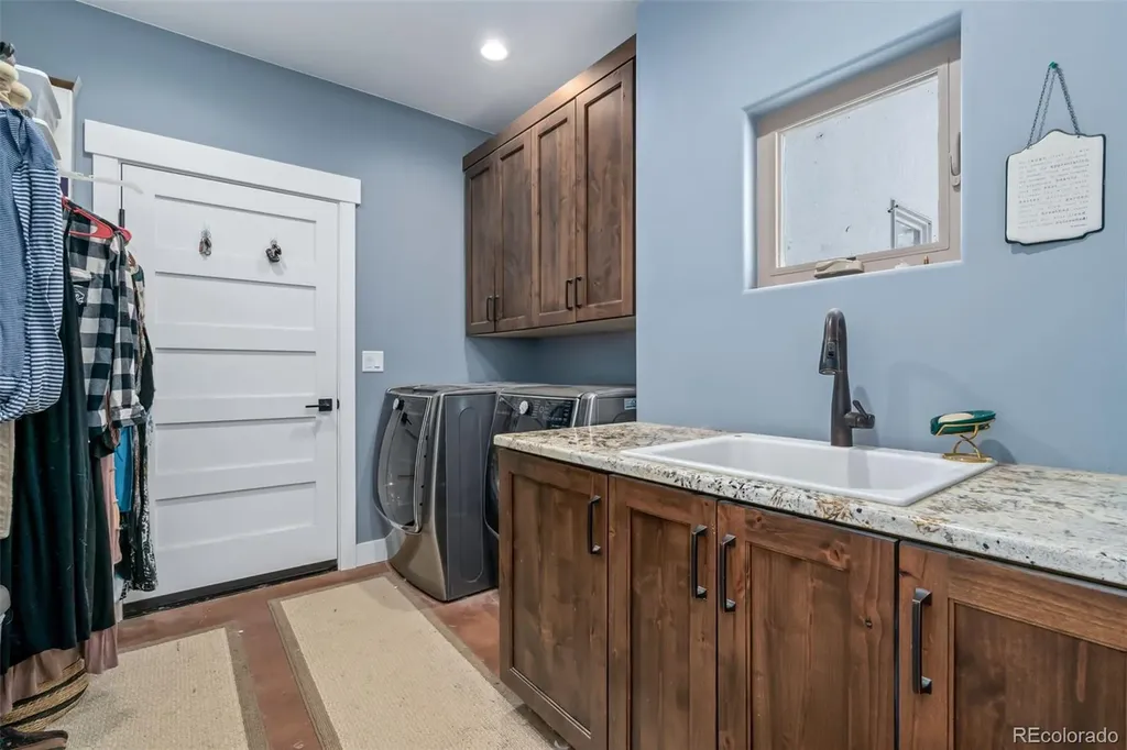 405 Moondance Way Bellvue CO 80512