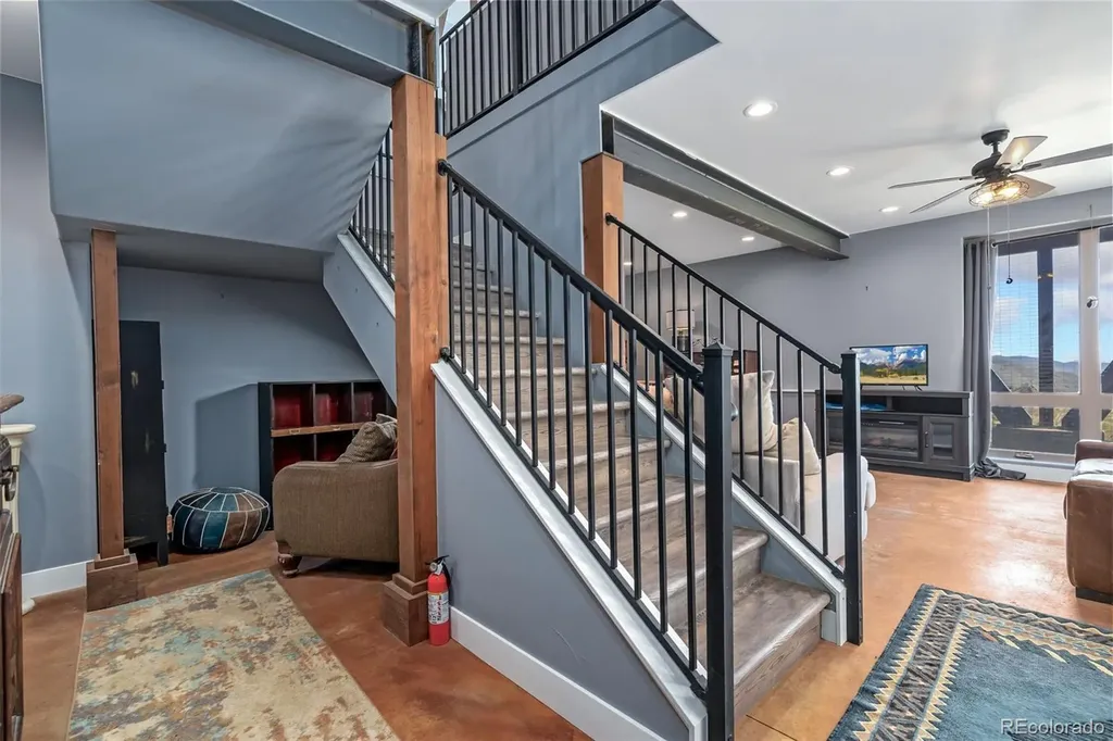 405 Moondance Way Bellvue CO 80512