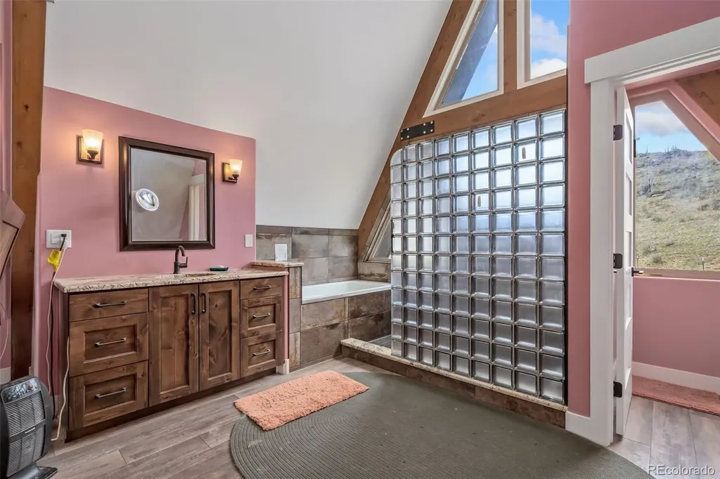 405 Moondance Way Bellvue CO 80512