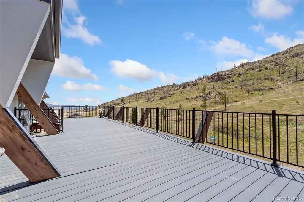 405 Moondance Way Bellvue CO 80512