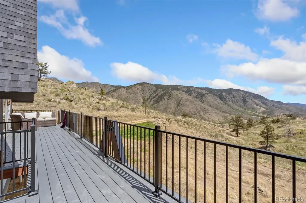 405 Moondance Way Bellvue CO 80512