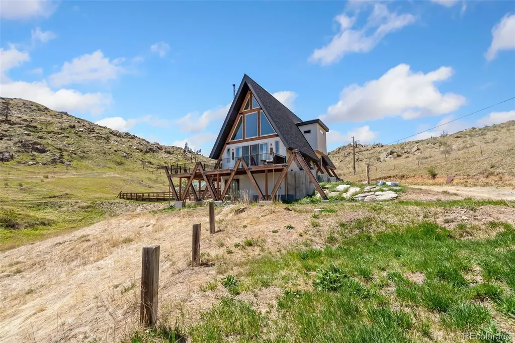 405 Moondance Way Bellvue CO 80512