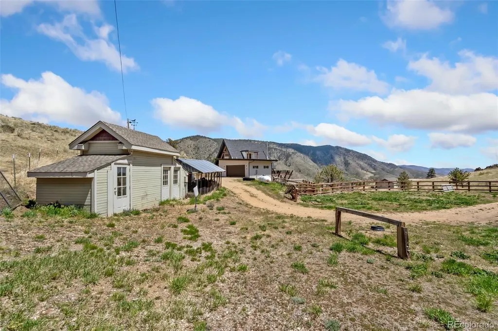 405 Moondance Way Bellvue CO 80512