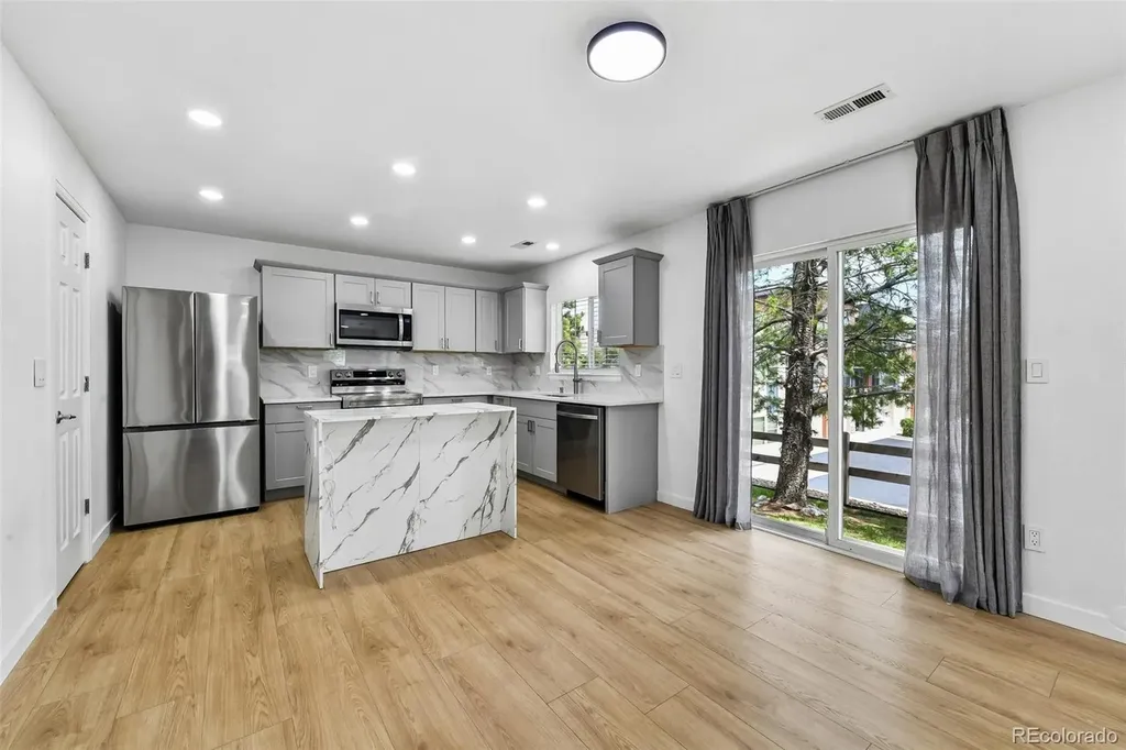 10094 Amston Street Parker CO 80134