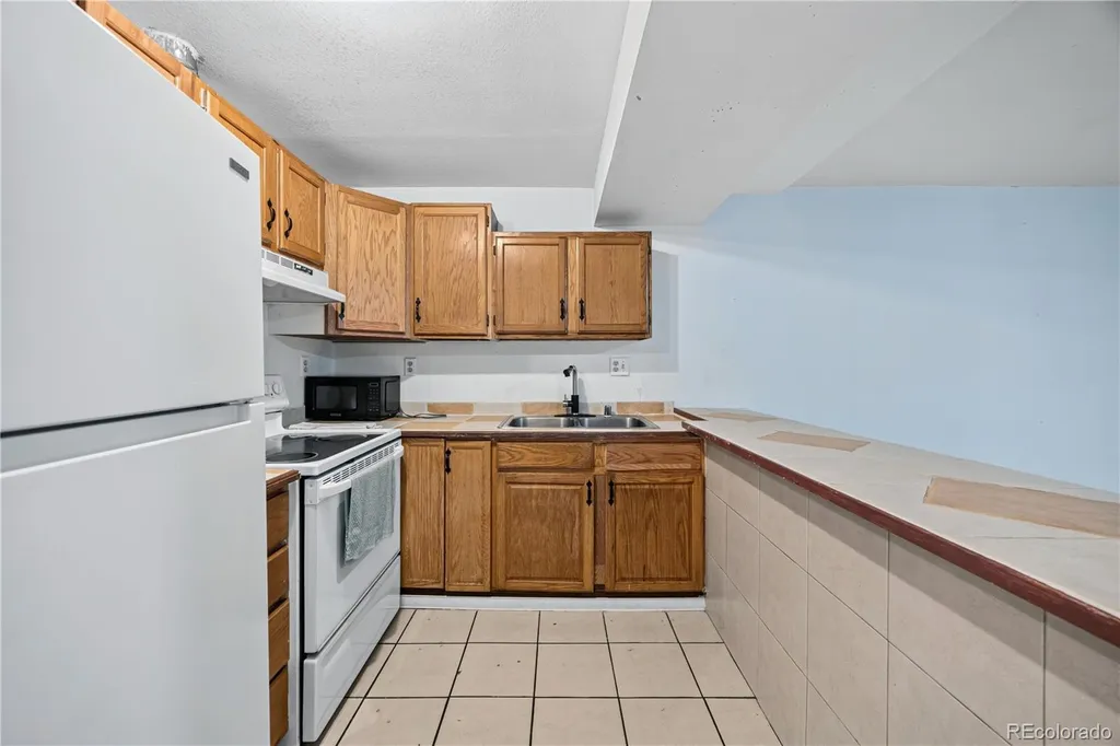 1142 E 100th Place Denver CO 80229