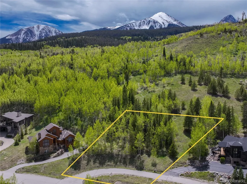 2635 Hunters Knob Road Silverthorne CO 80498