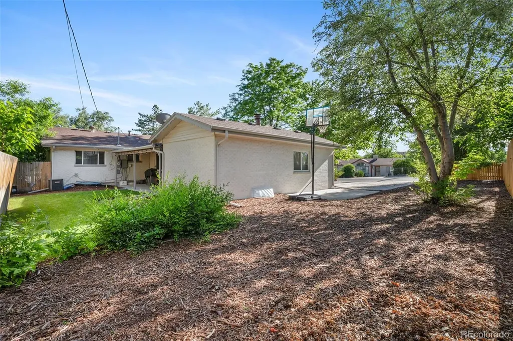 8395 W 64th Avenue Arvada CO 80004
