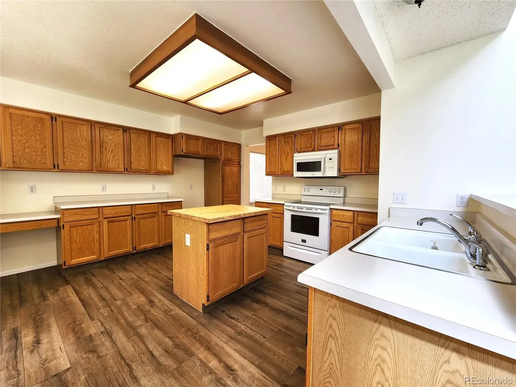 10705 Milliken Street Parker CO 80134