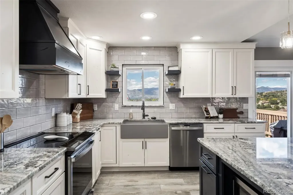 5160 Sapphire Drive Colorado Springs CO 80918