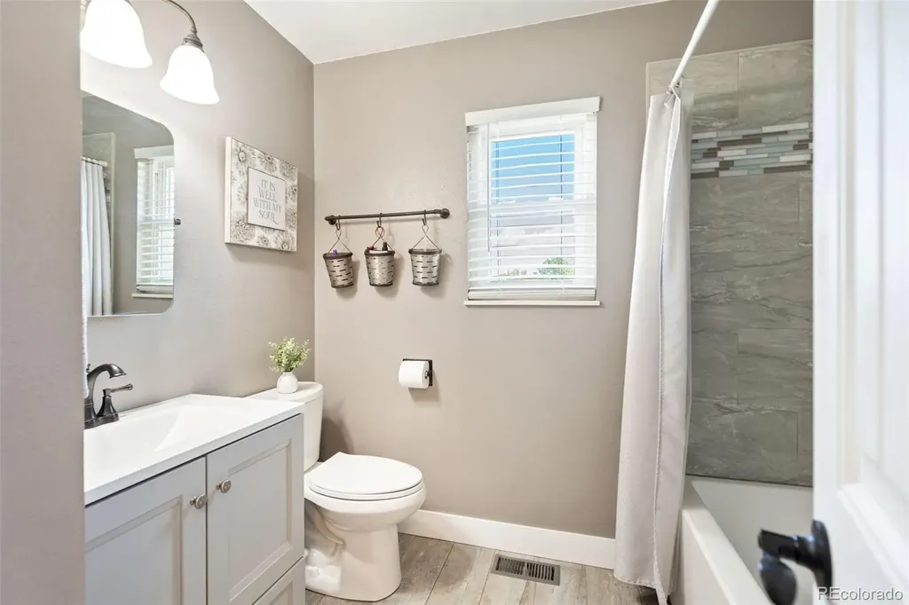 5160 Sapphire Drive Colorado Springs CO 80918
