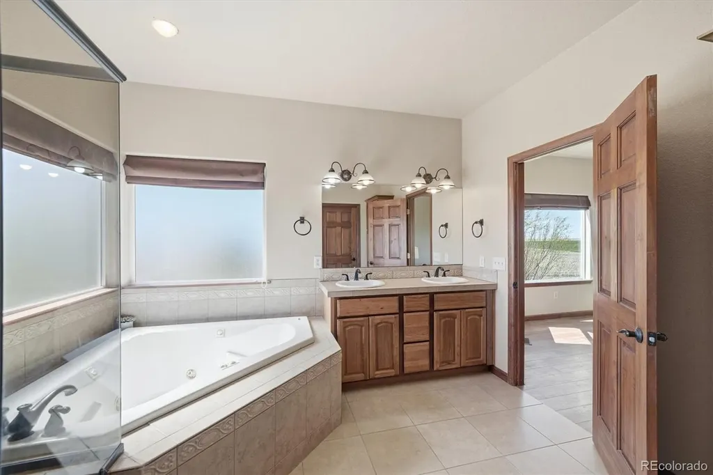 14661 Harback Road Keenesburg CO 80643