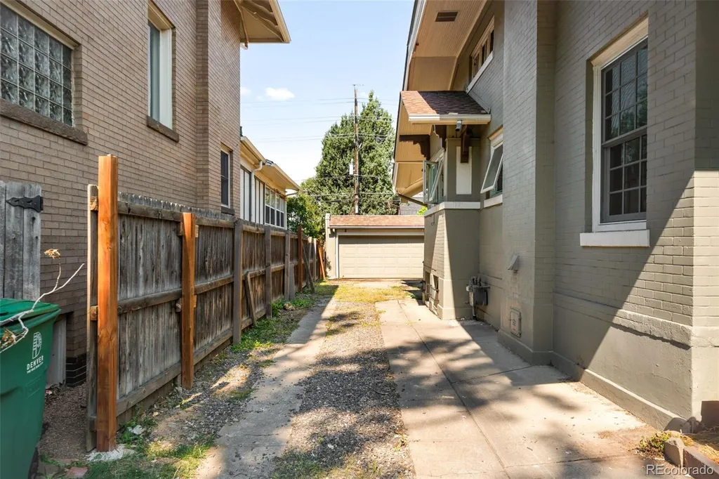 2269 Albion Street Denver CO 80207