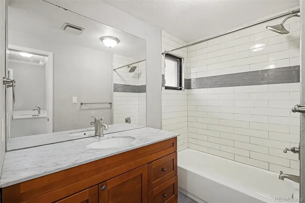 661 E Fremont Avenue Littleton CO 80122