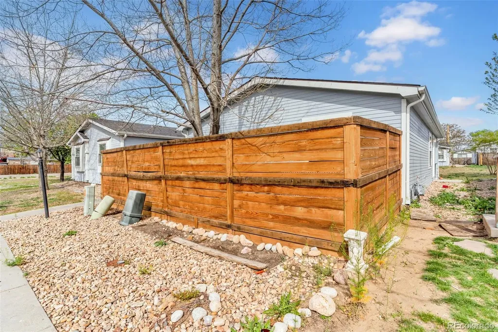 6635 E 78th Avenue Commerce City CO 80022