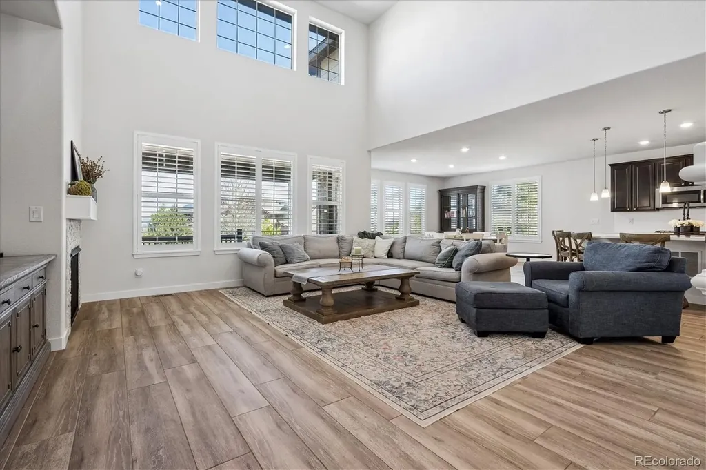9555 Williamsburg Street Littleton CO 80125