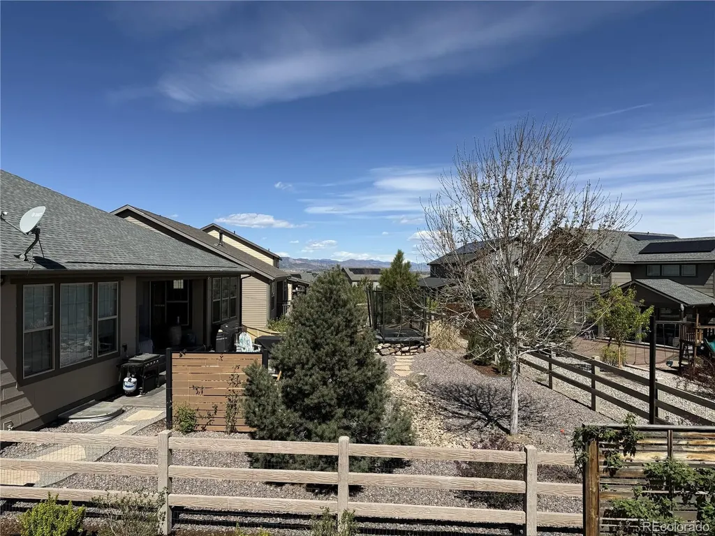 9555 Williamsburg Street Littleton CO 80125