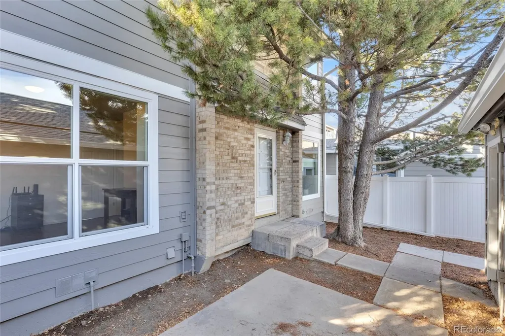 7165 S Vine Circle W Centennial CO 80122