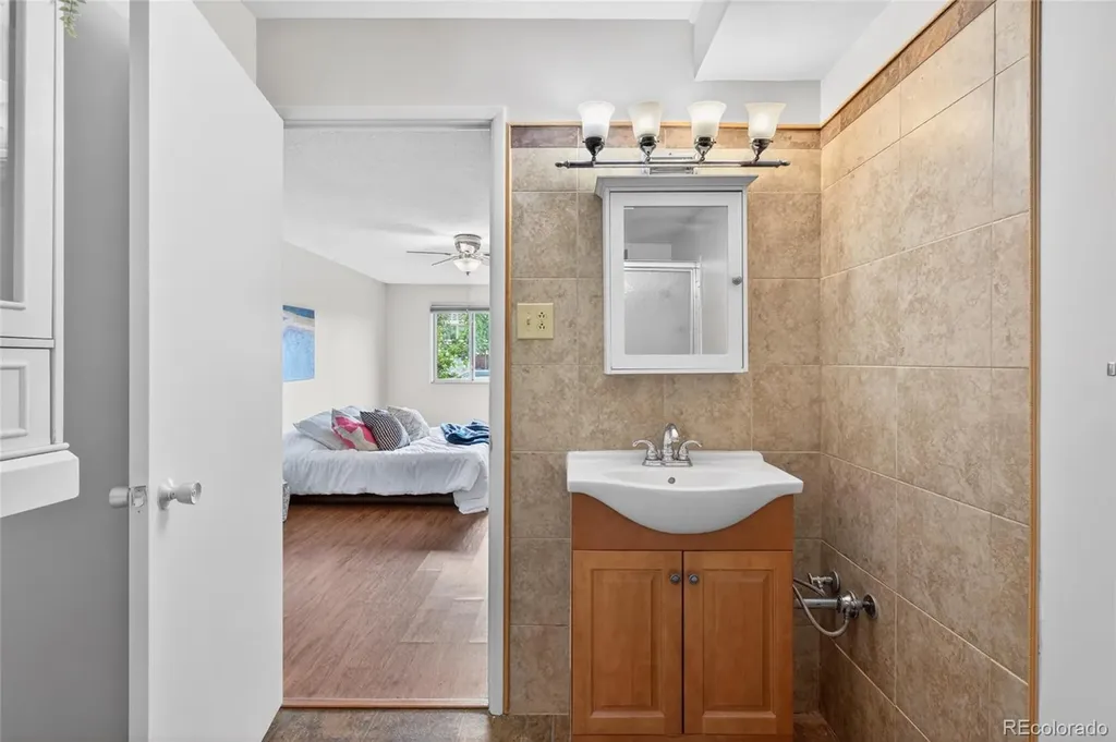 695 S Alton Way Denver CO 80247