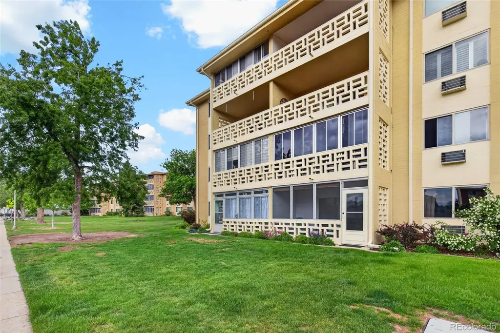 695 S Alton Way Denver CO 80247