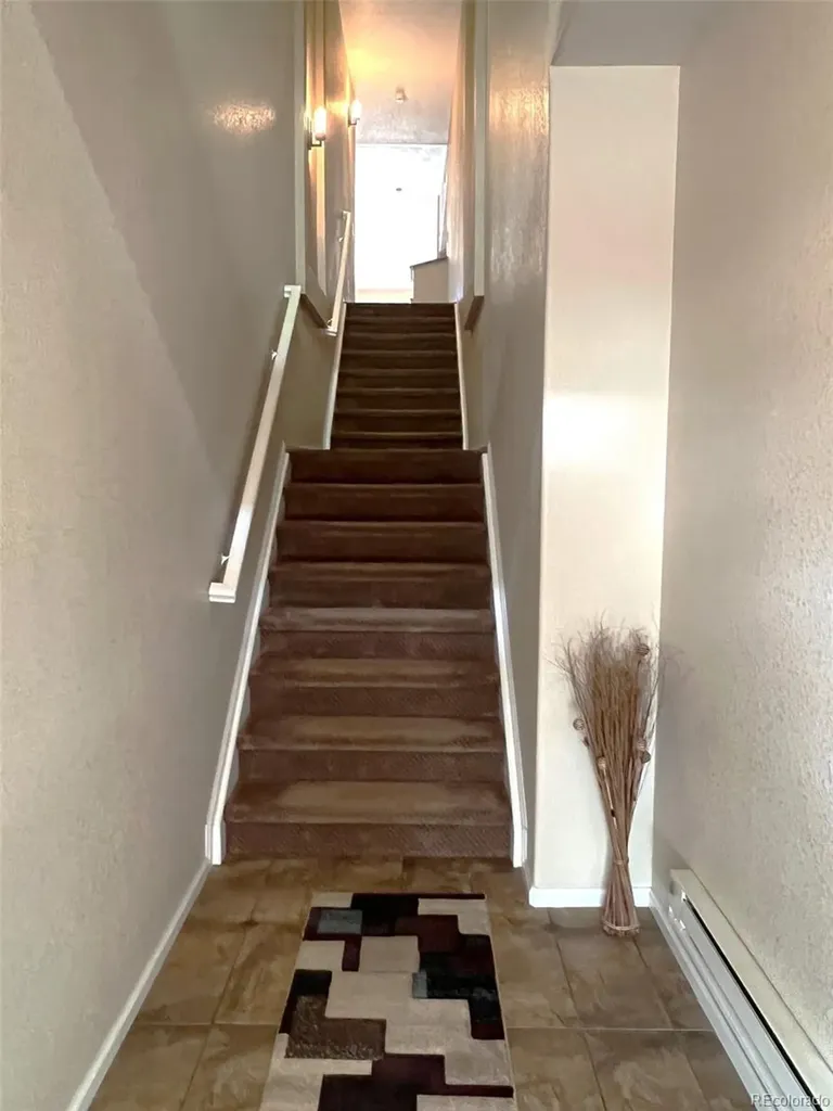 1703 Whitehall Drive Longmont CO 80504