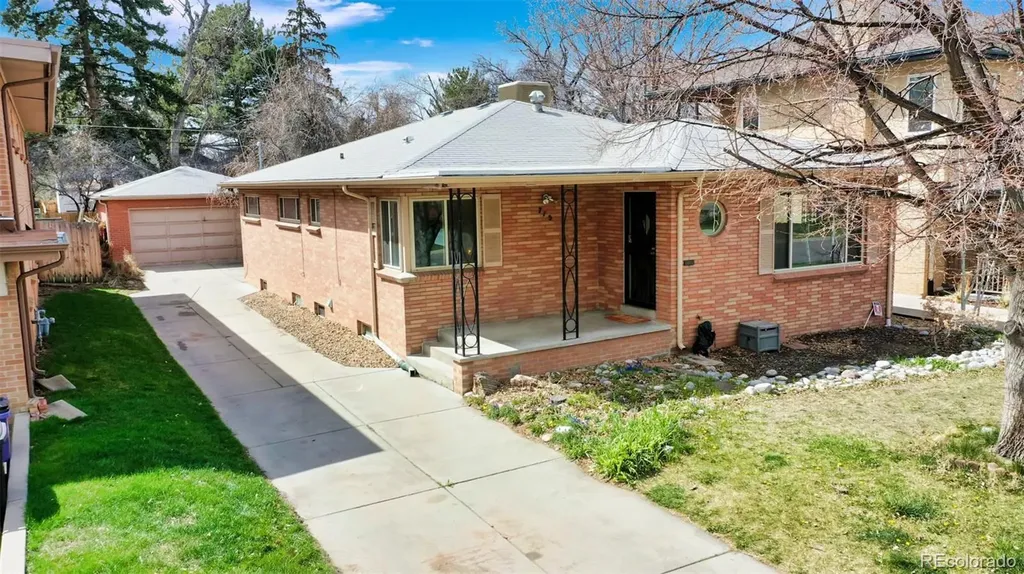 715 Ivanhoe Street Denver CO 80220