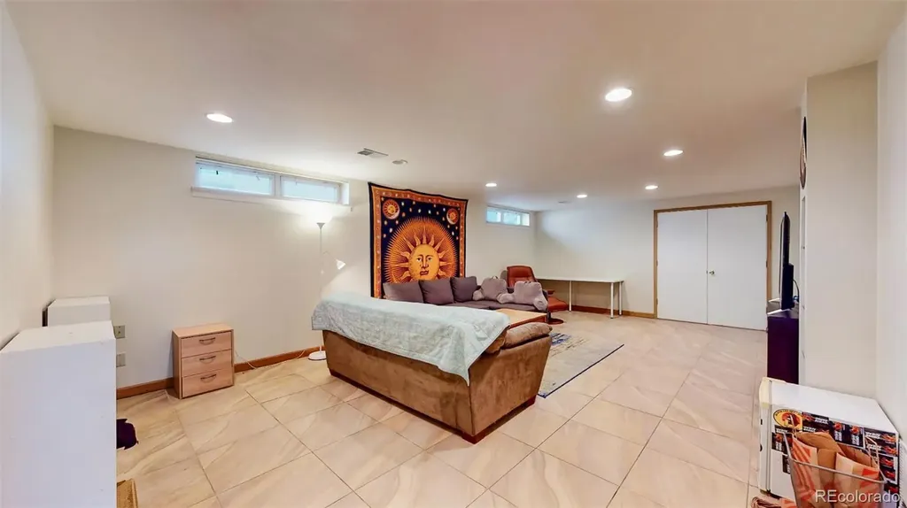 715 Ivanhoe Street Denver CO 80220