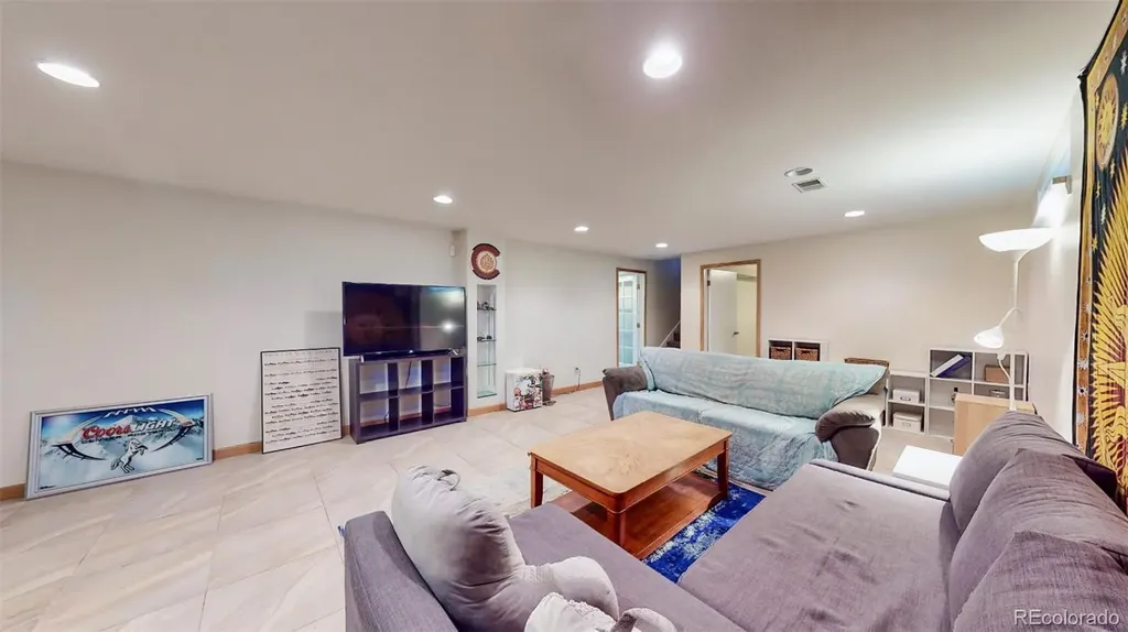 715 Ivanhoe Street Denver CO 80220