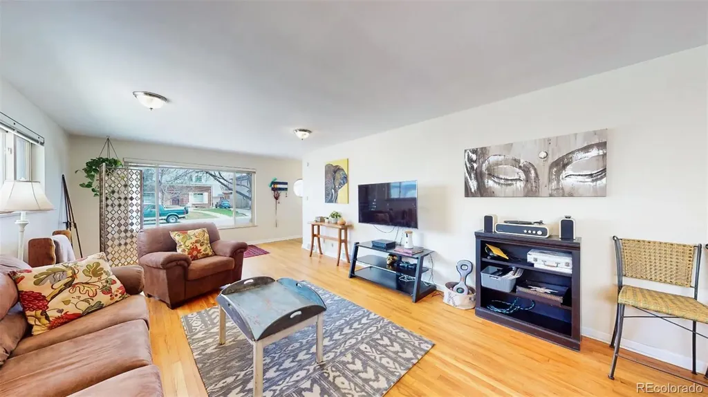 715 Ivanhoe Street Denver CO 80220