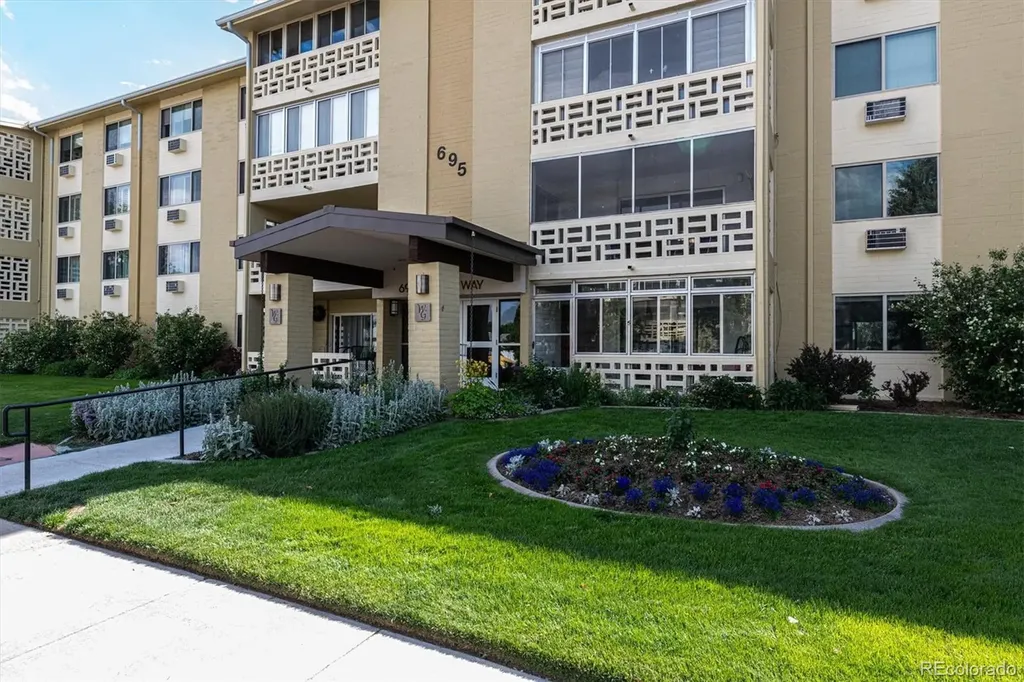 695 S Alton Way Denver CO 80247