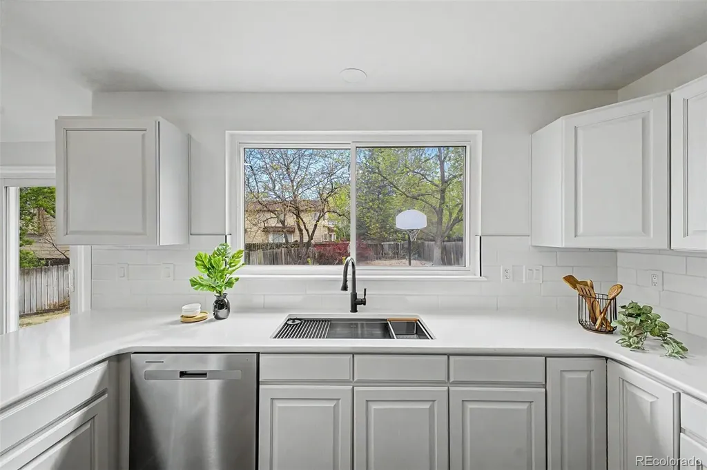 5532 S Lisbon Lane Centennial CO 80015
