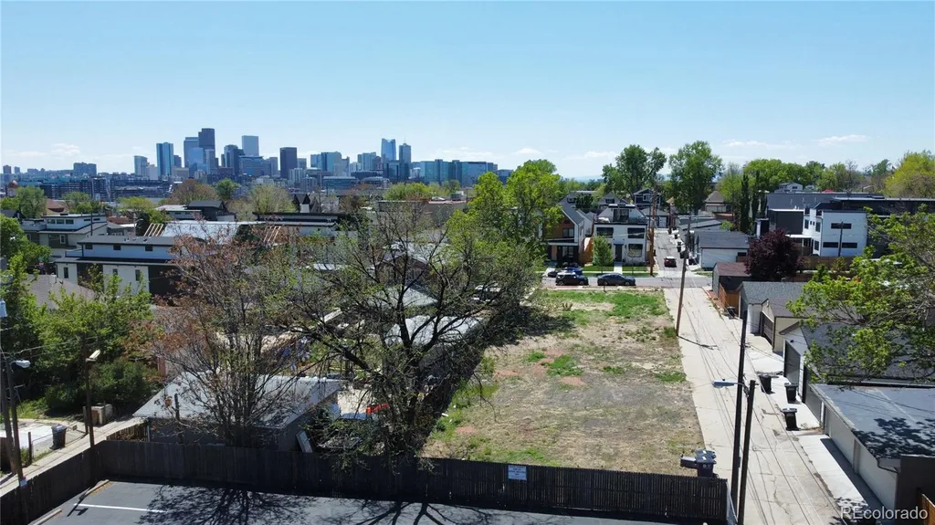 1733 W 37th Avenue Denver CO 80211