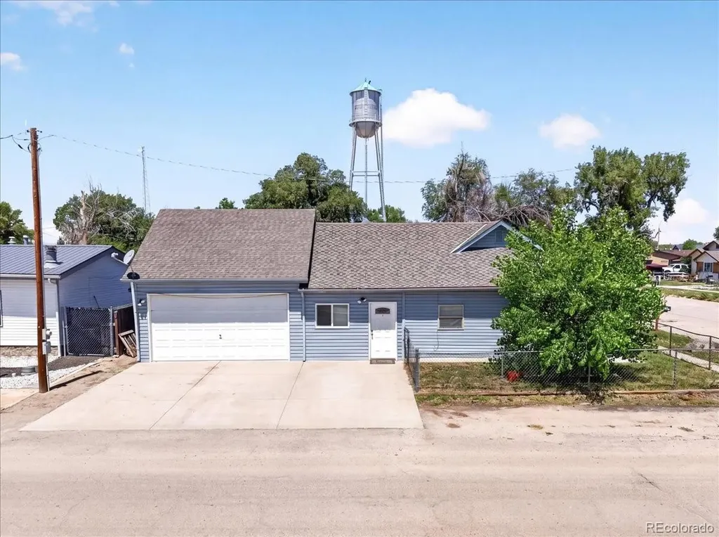 505 2nd Avenue Deer Trail CO 80105
