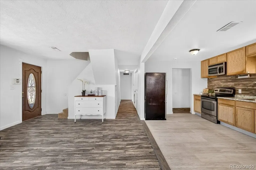 505 2nd Avenue Deer Trail CO 80105