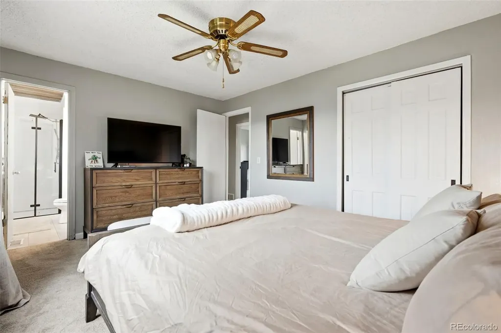 1581 S Fairplay Way Aurora CO 80012