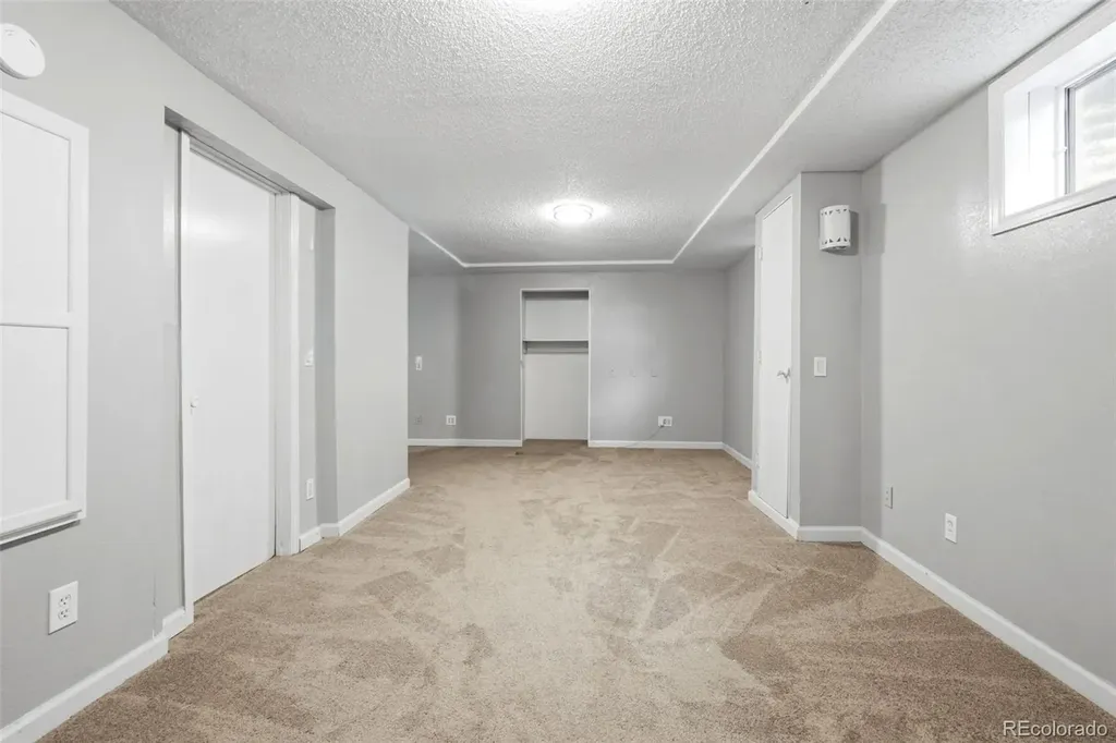 1581 S Fairplay Way Aurora CO 80012