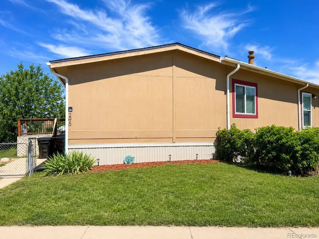 4211 E 100th Avenue Thornton CO 80229
