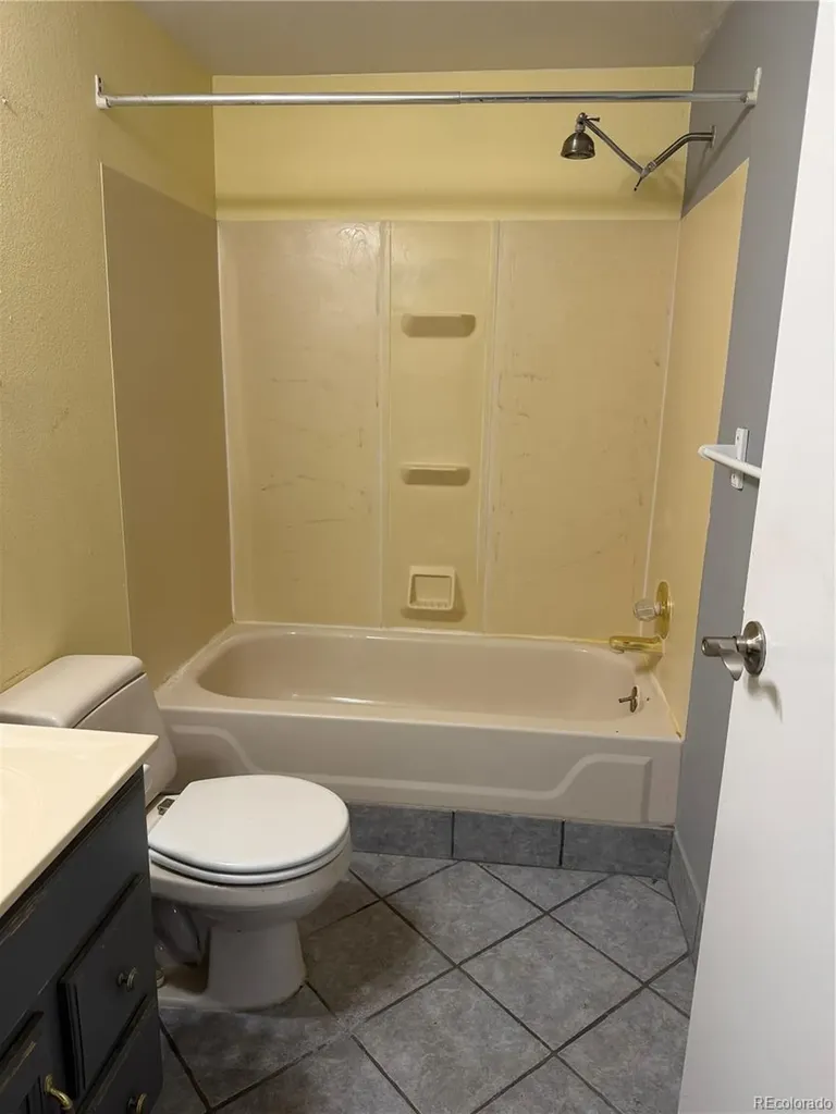 4211 E 100th Avenue Thornton CO 80229
