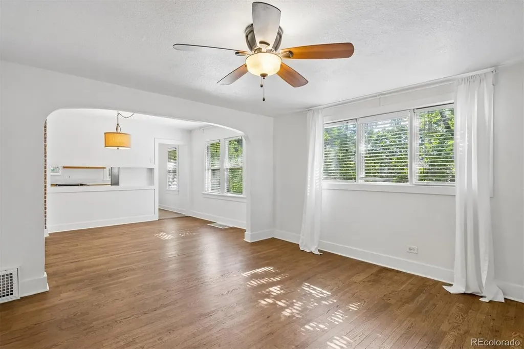 2835 W 4th Avenue Denver CO 80219