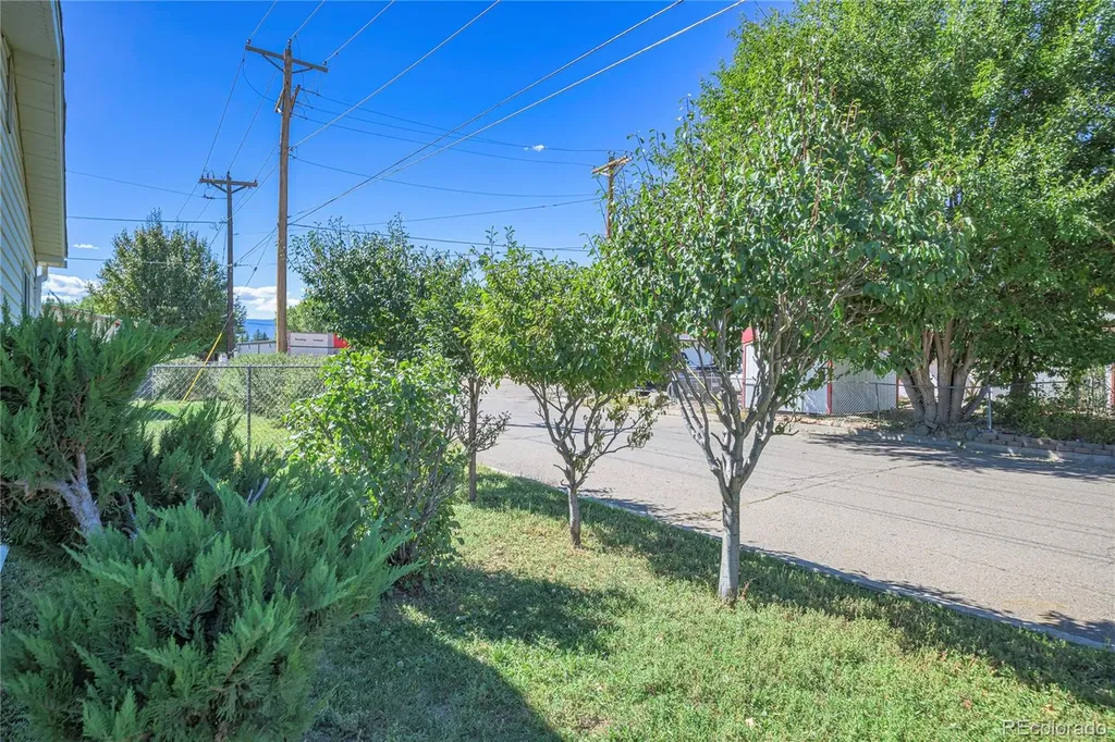 1002 E 2nd Street Florence CO 81226