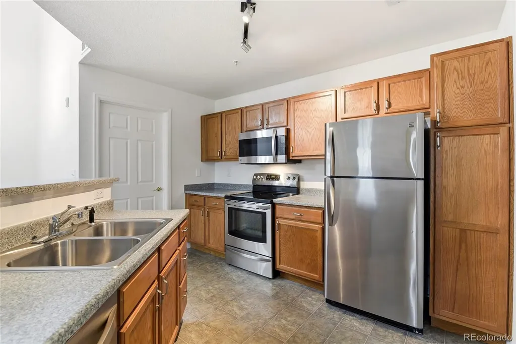 5733 N Gibralter Way Aurora CO 80019