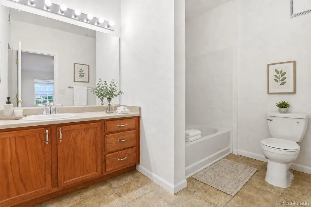 5733 N Gibralter Way Aurora CO 80019