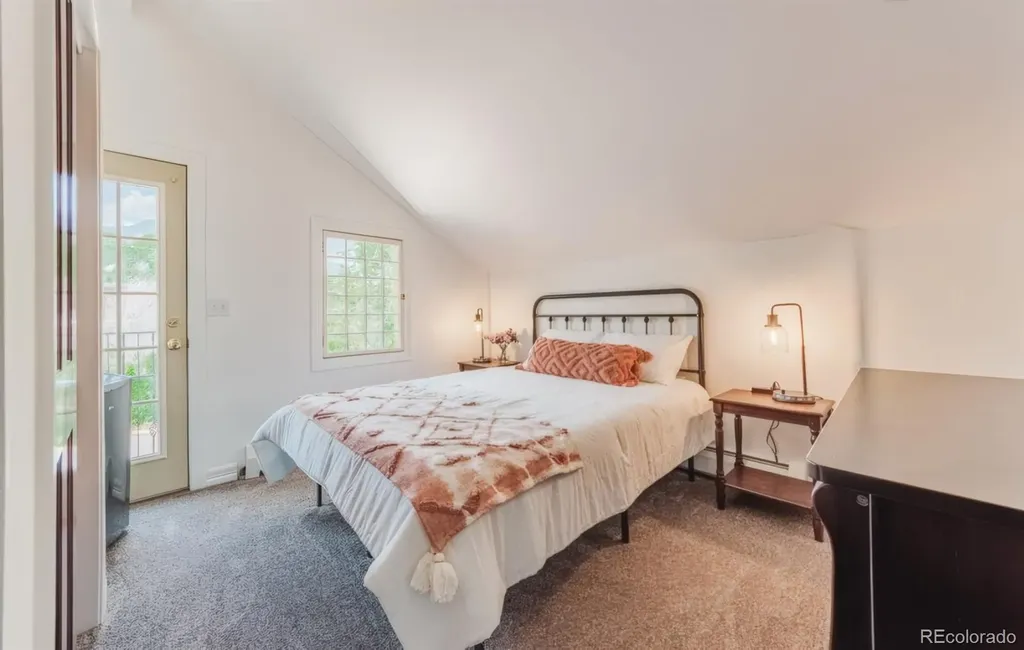 13 Oak Place Manitou Springs CO 80829