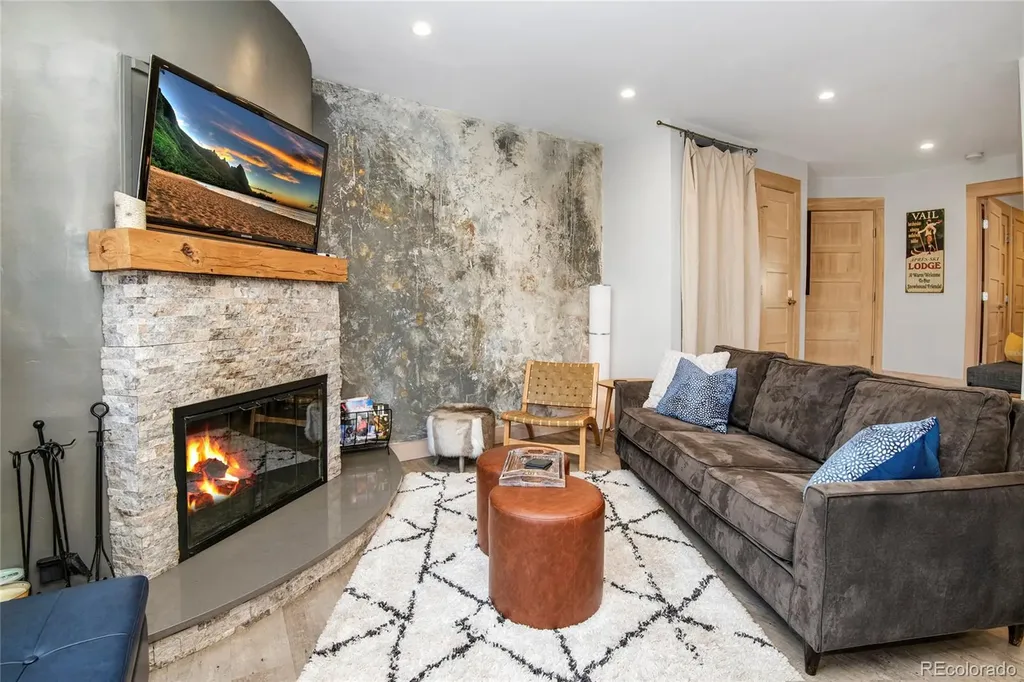 4192 Spruce Way Vail CO 81657