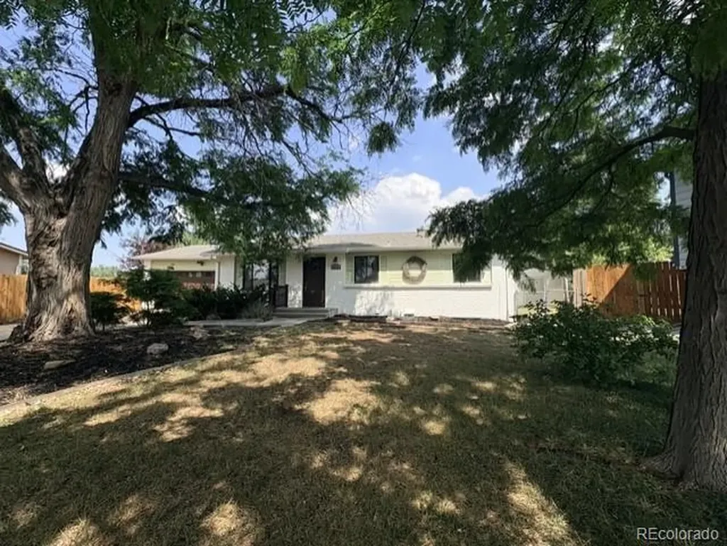 6660 S Dudley Court Littleton CO 80123