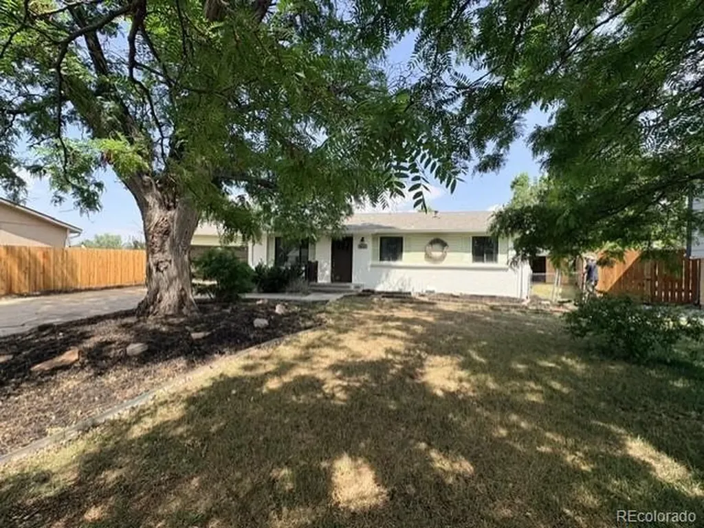 6660 S Dudley Court Littleton CO 80123
